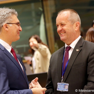 Ministri obrany členských štátov EÚ diskutovali o pokroku v projekte PESCO aj hybridných hrozbách