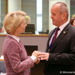 Ministri obrany členských štátov EÚ diskutovali o pokroku v projekte PESCO aj hybridných hrozbách