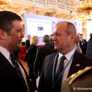 Ministri obrany krajín V4 rokovali v Prahe pri príležitosti 20. výročia vstupu Českej republiky do NATO