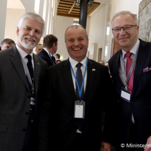 Ministri obrany krajín V4 rokovali v Prahe pri príležitosti 20. výročia vstupu Českej republiky do NATO
