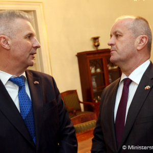 Ministri obrany krajín B9 rokovali o posilnení spolupráce v oblasti bezpečnosti 