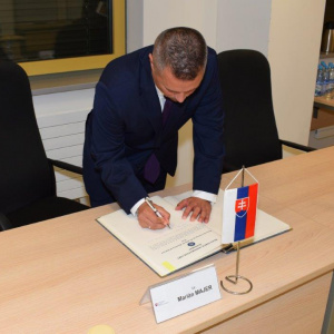 Podpis M. Majera do kronik NFIU