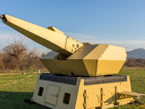 geschuetz-des-flugabwehrsystems-mantis