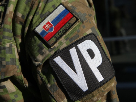 Označenie Vojenskej polície na uniformách