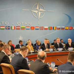 P. Gajdoš: Slovensko je aktívnym členom NATO, potvrdzujeme to účasťou v súčasných aktivitách Aliancie zameraných na budovanie stability a mieru