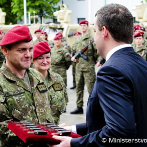 Nové obrnené vozidlá sú už v rukách žilinských výsadkárov