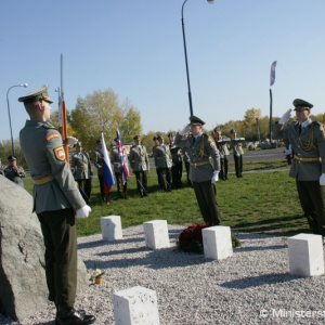 Úcta padlým vojnovým veteránom