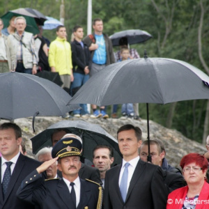 Štátny tajomník ministerstva obrany M. Koterec si pripomenul pamiatku SNP v Zlatne a na Jankovom vŕšku